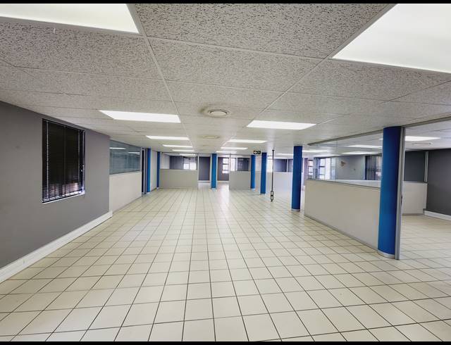 395M² OFFICE TO LET IN NORTH RIDING